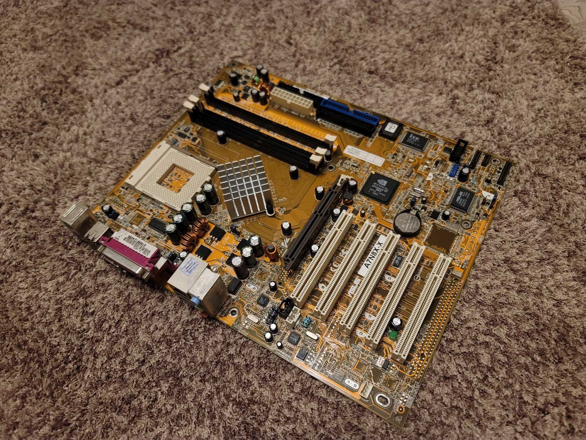 Placa de baza de colectie ASUS A7N8X-X socket 462, vintage,vechi,retro