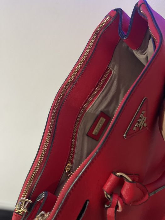 Geanta damă PRADA pret usor negociabil