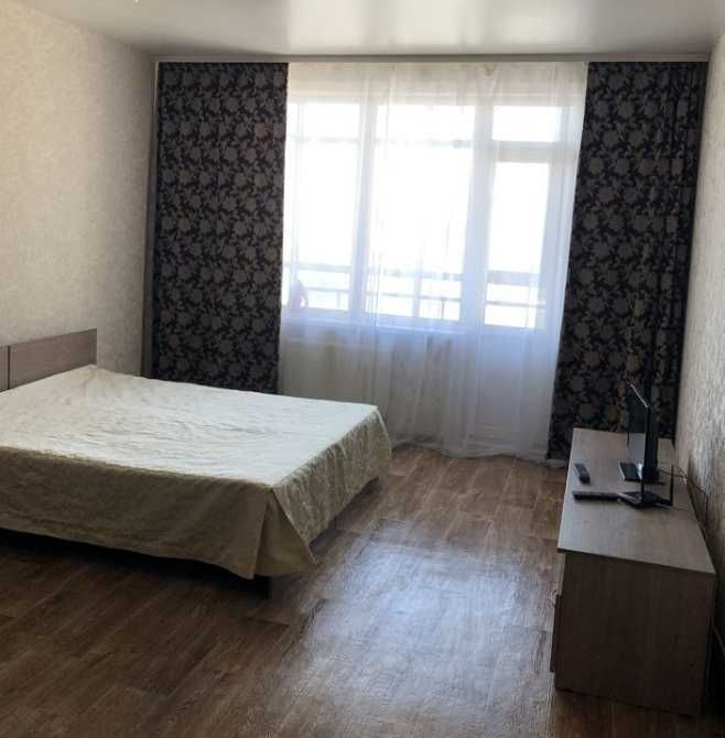 Дава се под наем Едностаен апартамент в Пловдив, Остромила - 45 кв.м за 224.4 € - Снимка #1