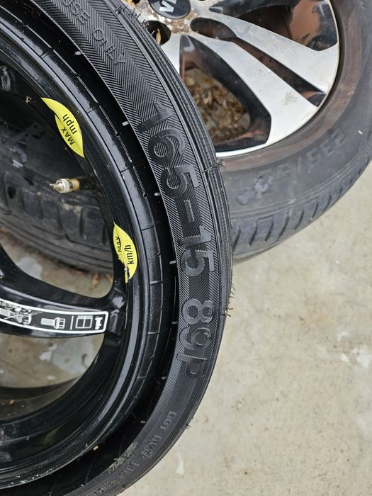 Продавам резервна гума за мерцедес 5×112 на 15 цола.