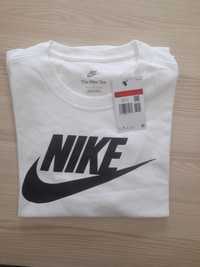 Тениска Nike с етикет,оригинална