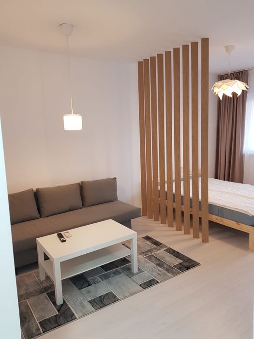 Garsoniera de inchiriat 5 min metrou - loc de parcare-piscina