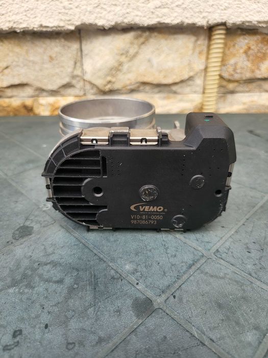 Дроселова клапа VEMO V10-81-0050