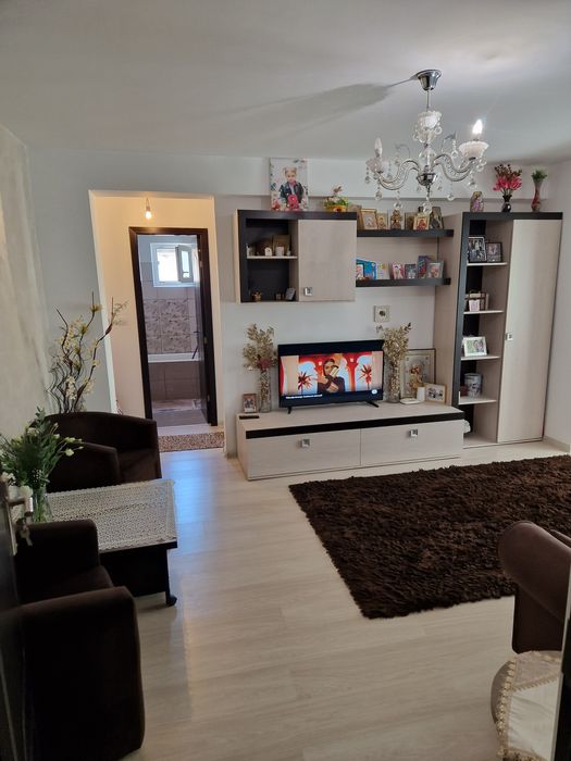 Vand apartament 3 camere, mobilat si utilat