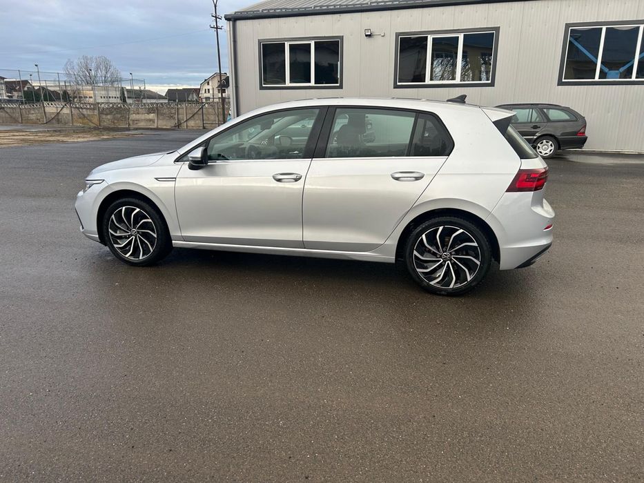 Volkswagen Golf 8 1.5 eTSI