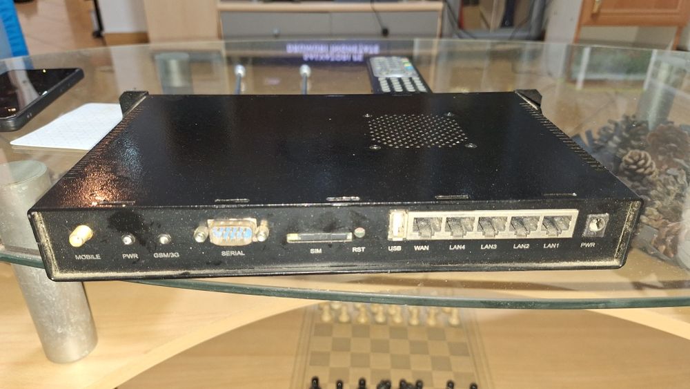 Router internet Topex 3G cu cartelă SIM