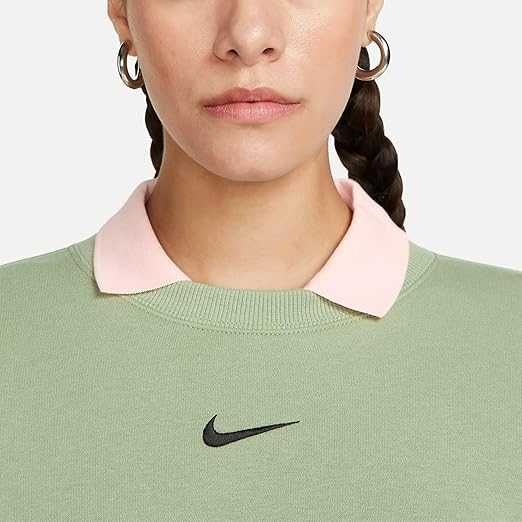 Чисто ново спортно горнище суитшърт Nike за момиче с размер XS