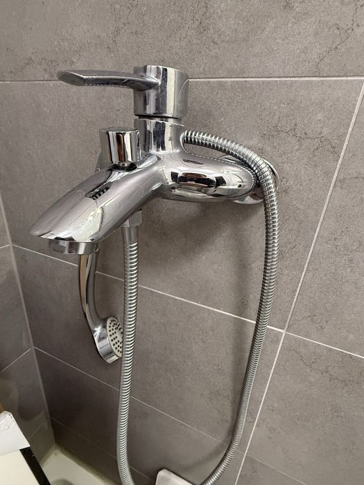 Set baterie duș Weser cu cap și suport – stare bună
