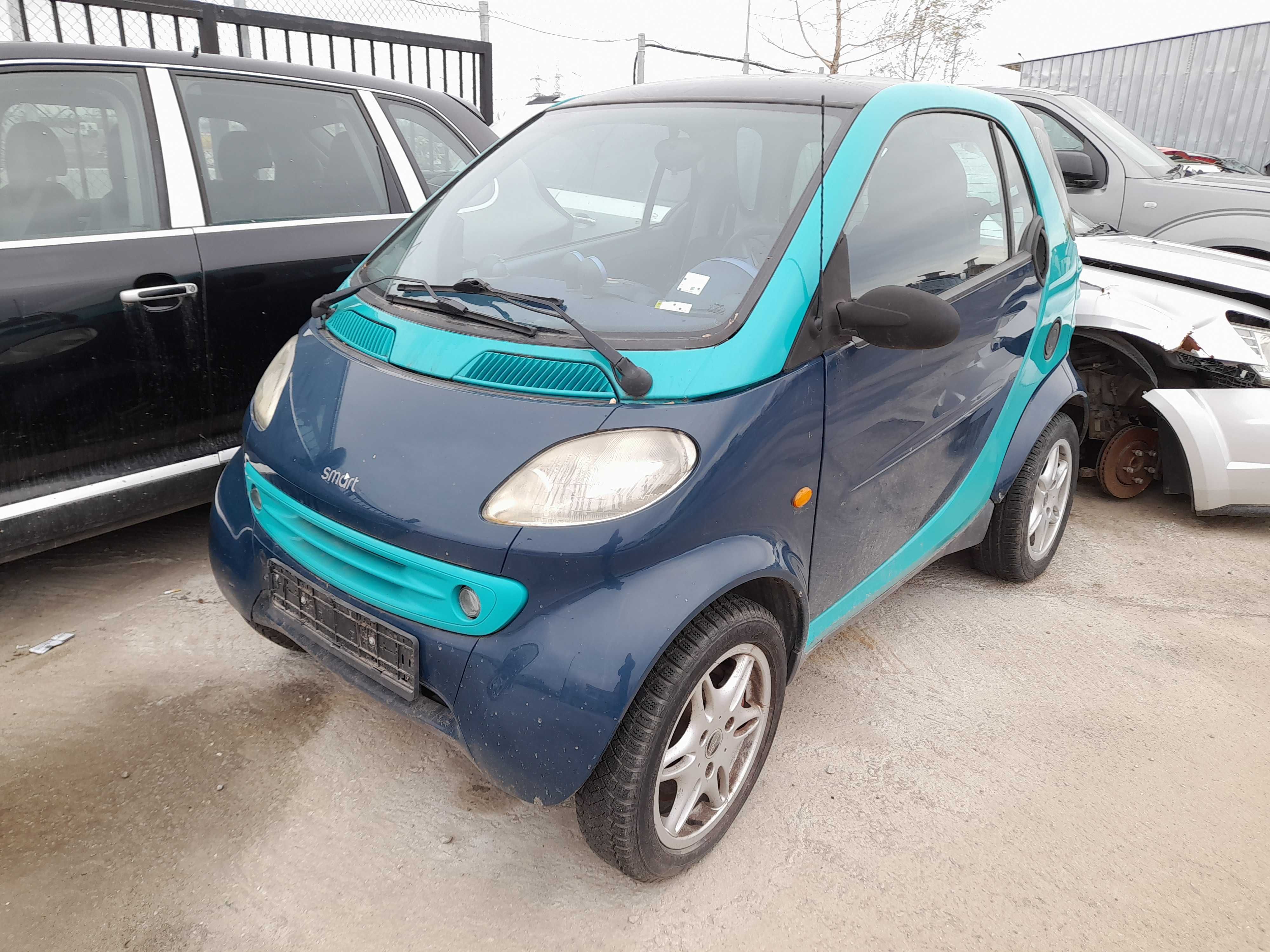 На части! Smart ForTwo 0.6i