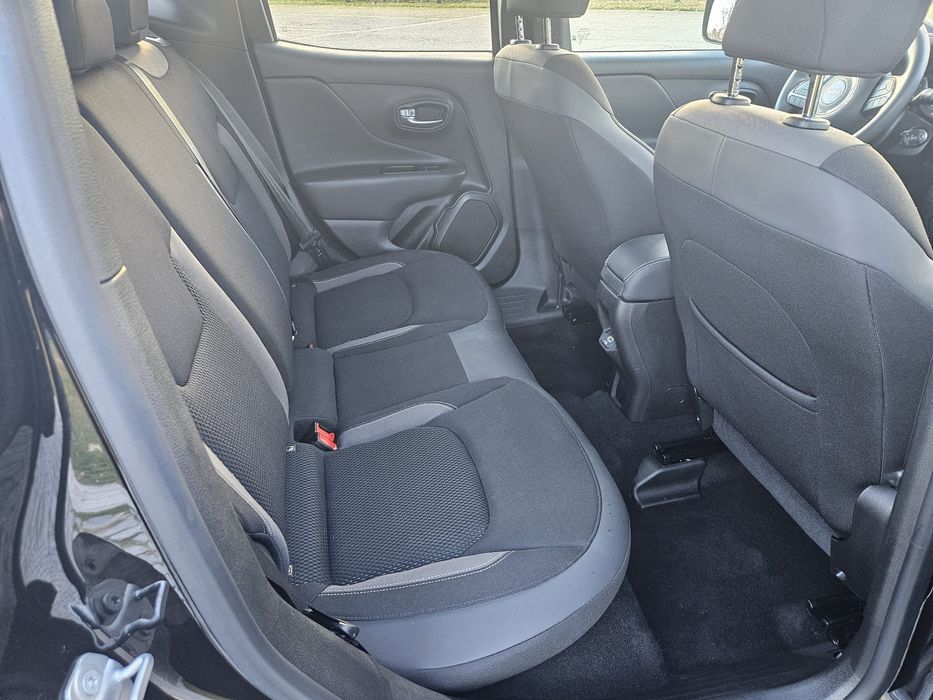 Jeep Renegade An 2022-10 Motor Benzină Euro 6 49.000 Km