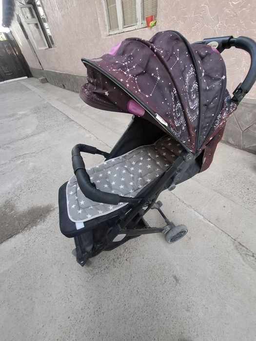 Коляска в хорошем состояний