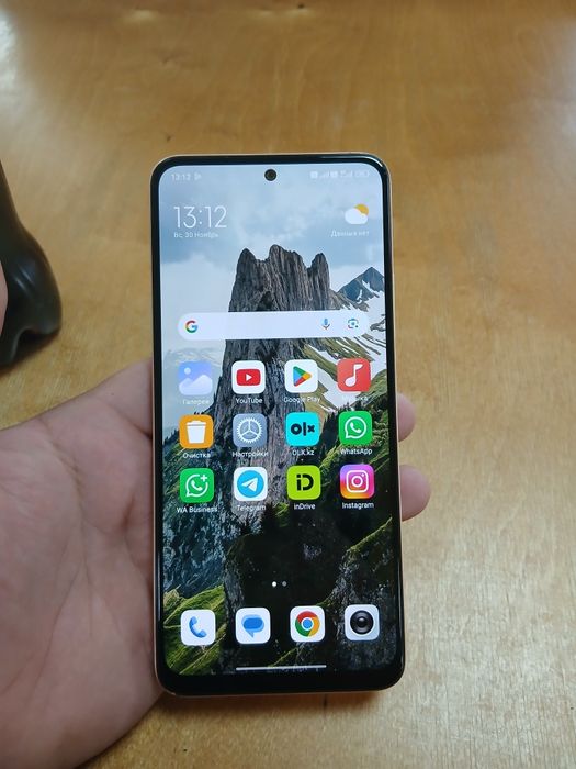 Продам телефон Redmi note 12 память 128гб состояние отличное