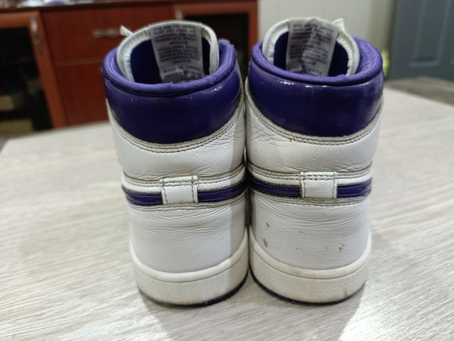 Продам кроссовки Nike Air Jordan 1 Purple White