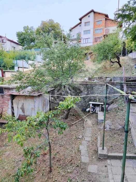 Триетажна къща в село Руен! 71701