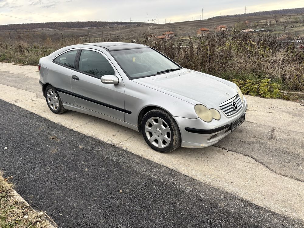 Мерцедес Ц220 2.2 143 к.с /Mercedes c220 на части или цял