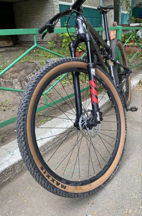 Продаи спортивный велик либо де обмен на машину