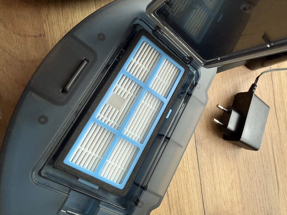 Aspirator robot Bagotte BG800