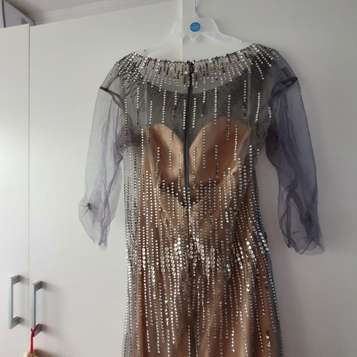 Vand rochie Aeelis purtata de 2 ori, marime 40-42-44