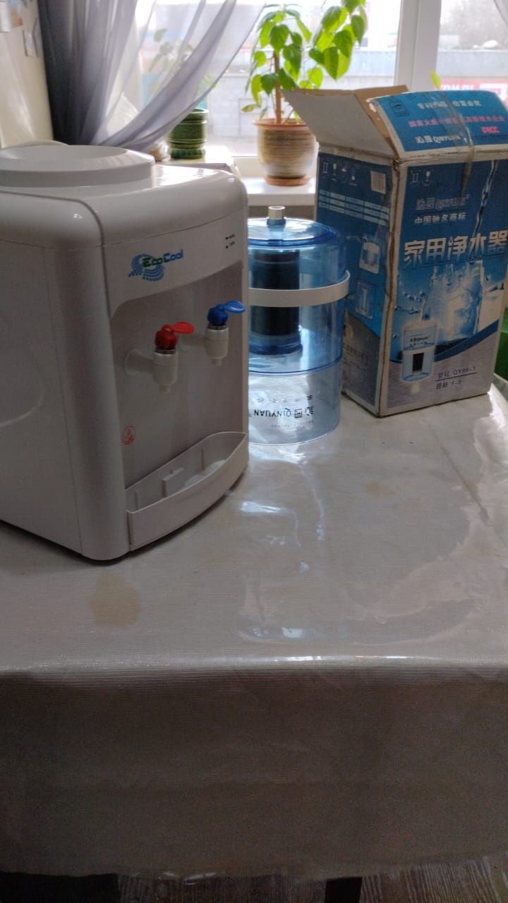 Кулер для питьевой воды