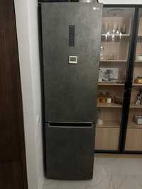 Продам дорогую холодильник