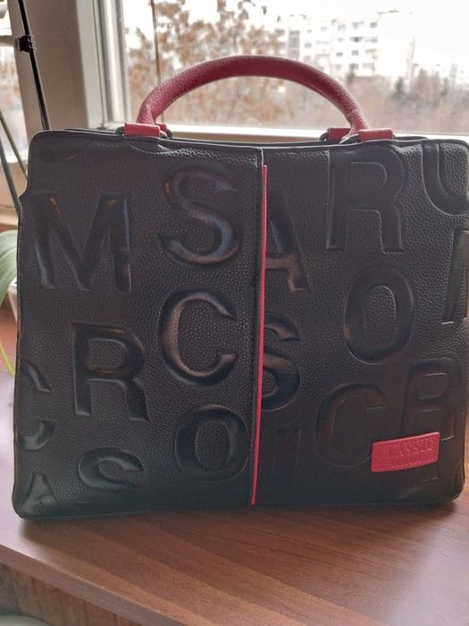 Дамски чанти последни бройки