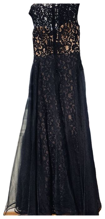 Rochie lunga cu trena de ocazie