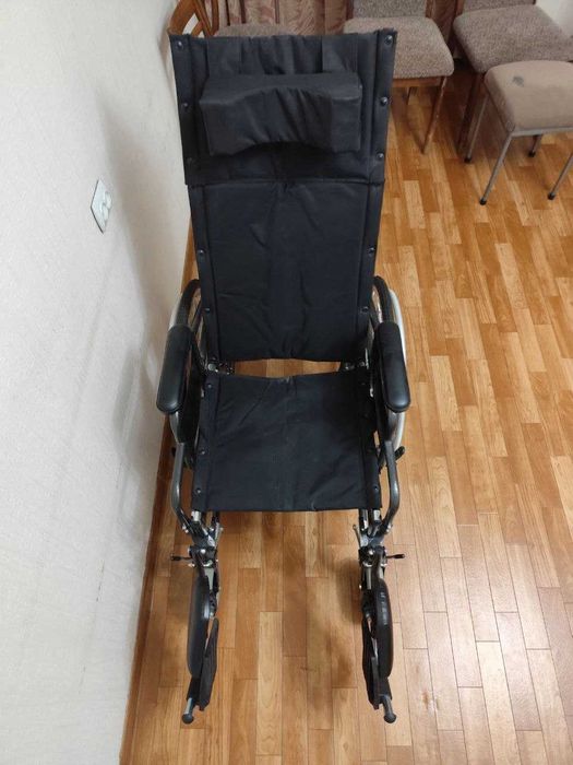 Продам инвалидную коляску Ortopedia