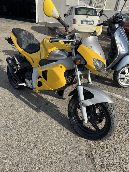 Scuter gilera dna 50 cm se conduce cu b