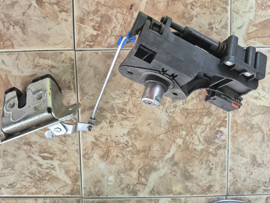 Части Опел Мерива