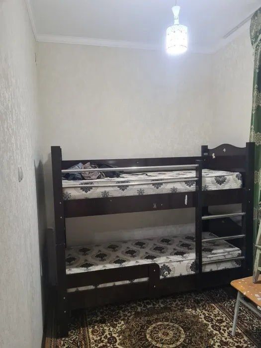 Продам 2/2/4 Ялангач Разделка Балкон 1.5Х3 Средний Ремонт  48м2 Чистая