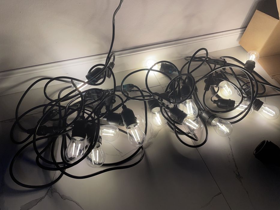 Гирлянда с лампочками