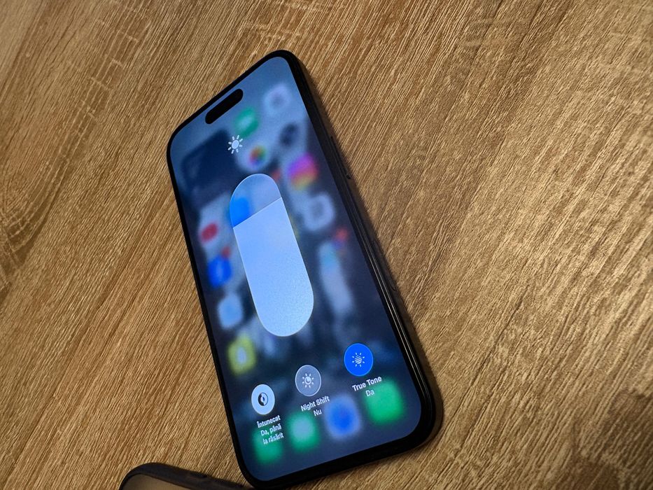 Vand iphone 16 128 gb ca nou (garantie )