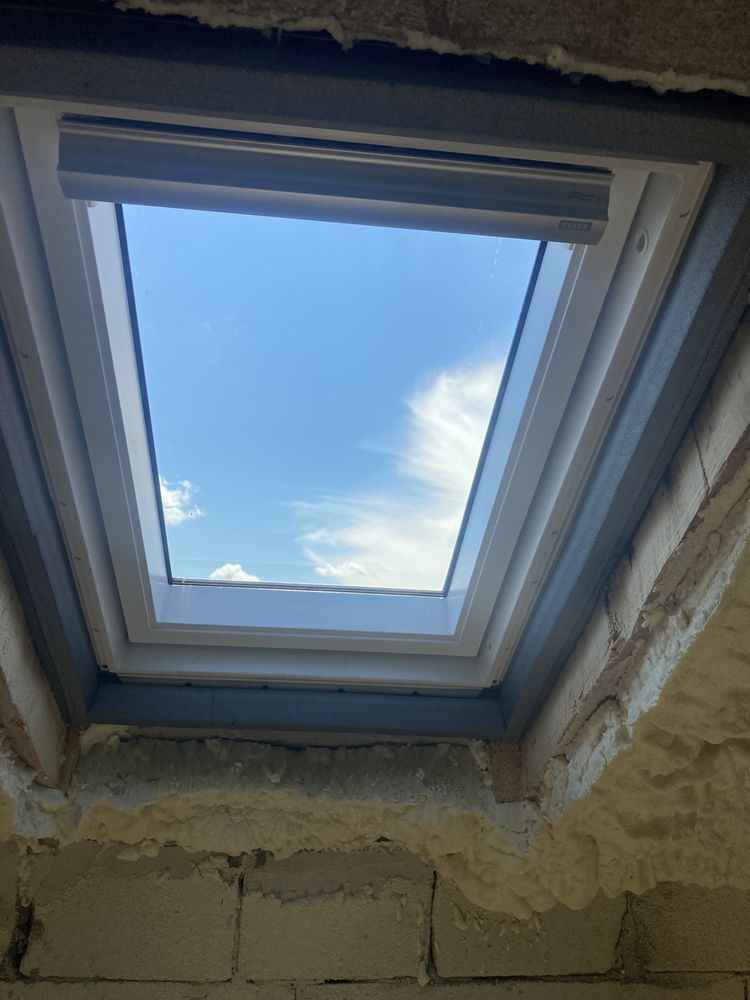 Montez Ferestre de mandarda Velux Fakro Roto si alte marci