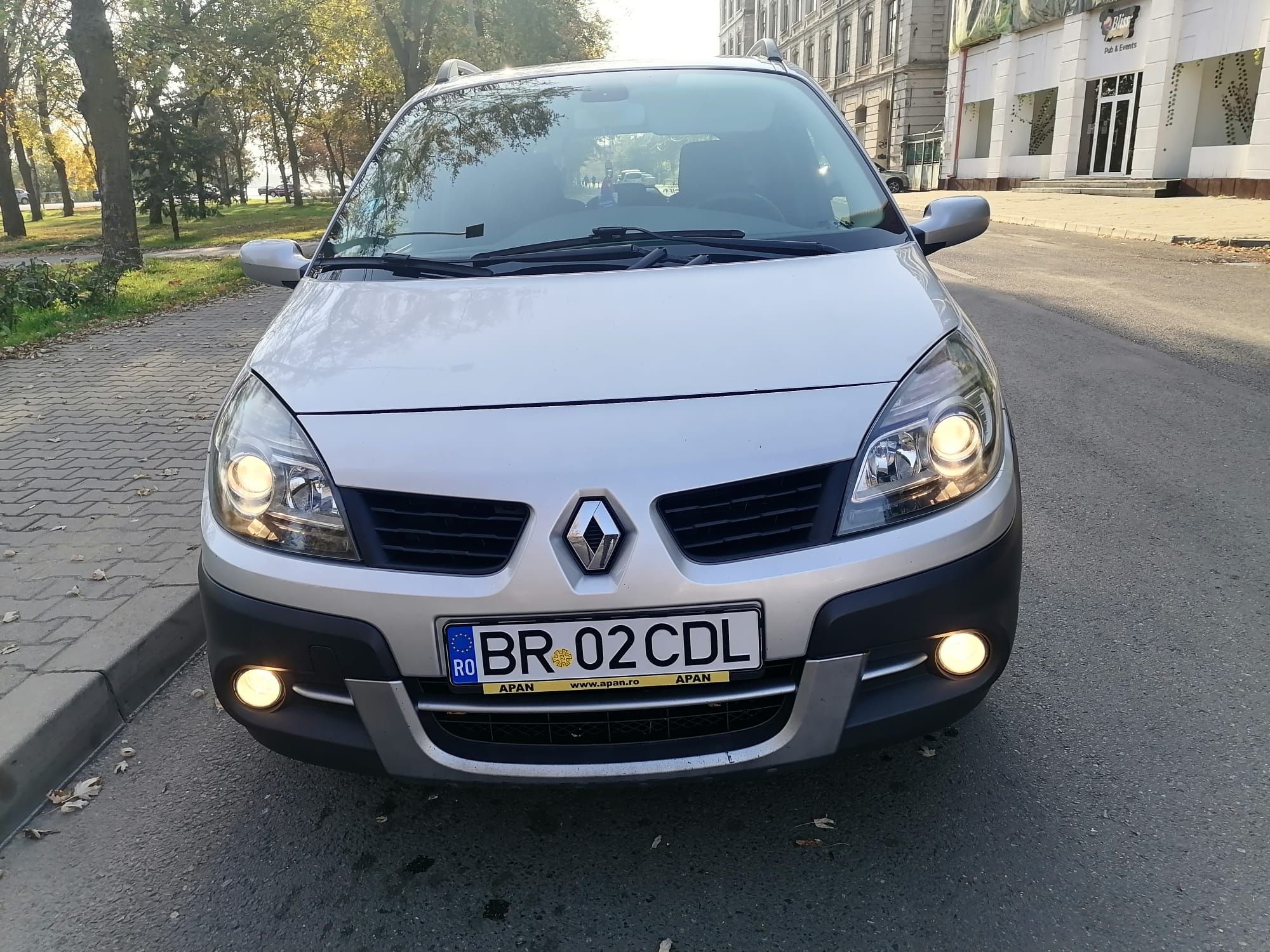 Renault Scenic Conquest 1,9 dci 131 cp (Diesel)