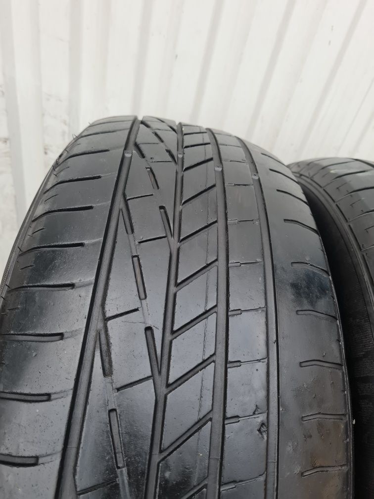2  Anvelope de vara *235/65R17*Goodyear *LICHIDARE STOC*50 Lei Buc*