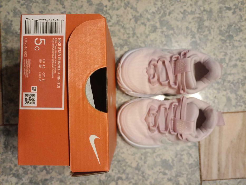 Adidași Nike fete, roz, marime21