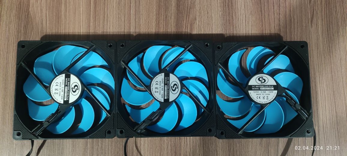 Вентилятор для корпуса AeroCool Motion 12