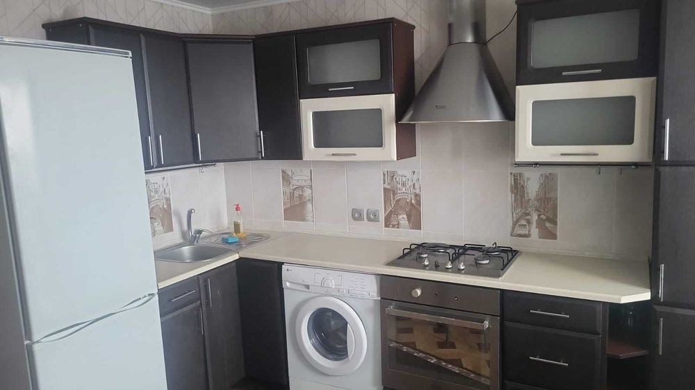 Продам 2 ком. Кирпич 2010 года, район ВВИ