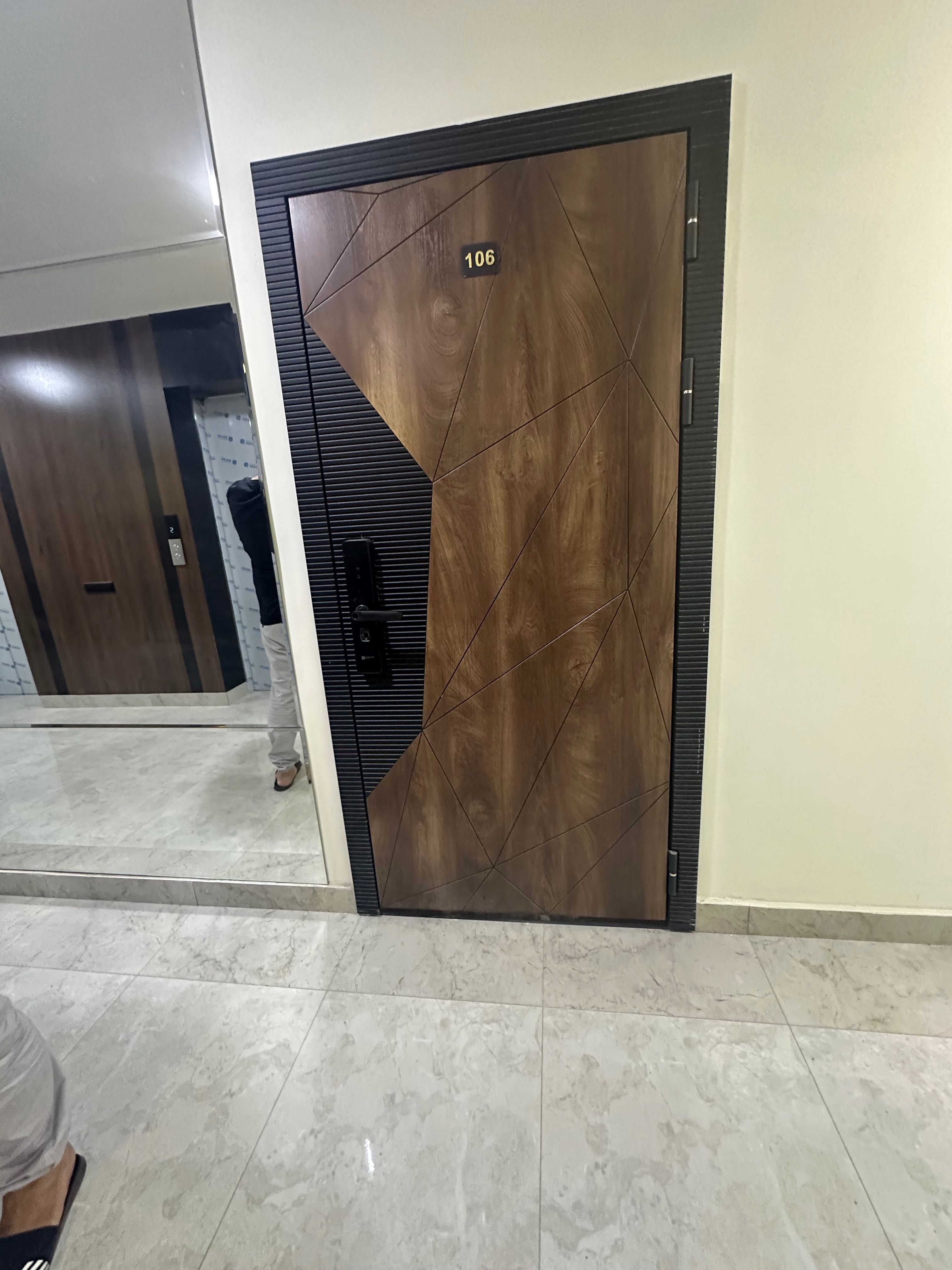 Продаю квартиру 1 комнатная.Коробка# Prestige Gardens