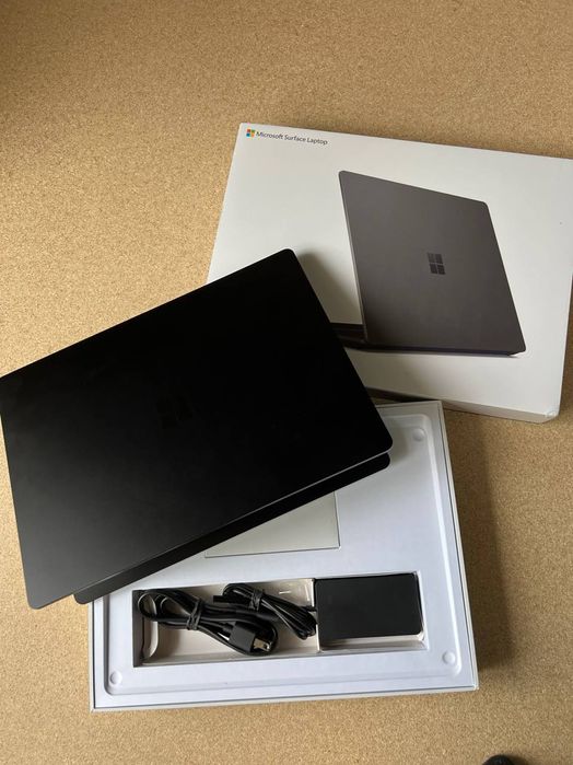 Arginal Microsoft Surface Laptop 3 – 13.5” | i5 10-avlod | 8GB | 256