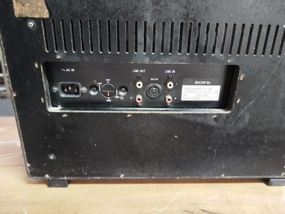 Магнетофон SONY TC-399