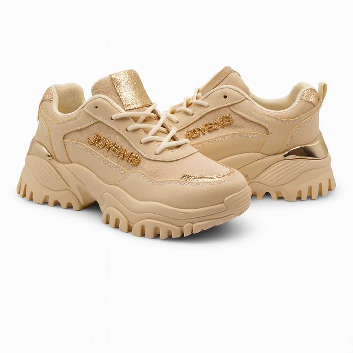 Дамски бежови сникърси с масивна подметка и златисти акценти