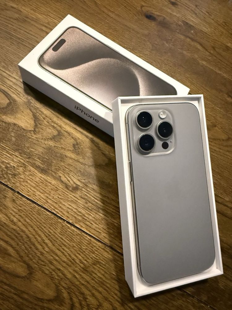 Срочна продам свой iPhone 15 pro max natural titan
