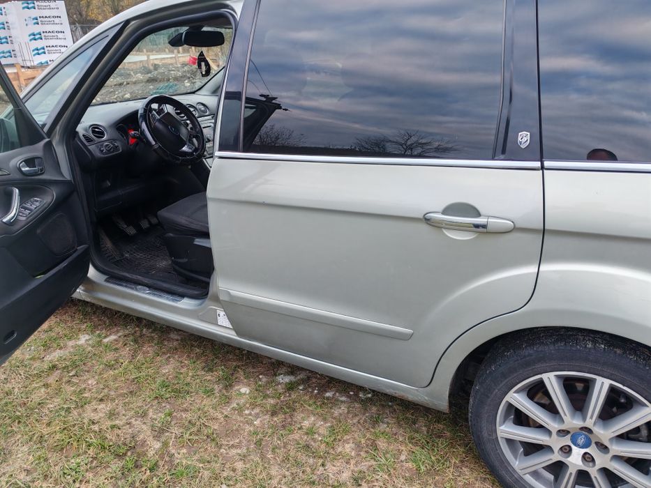 Ford Galaxy din 2009