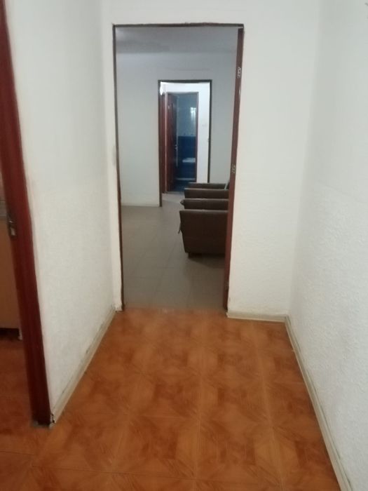 Vand  ap .2 camere,Zona Pod. Rm.Sarat,