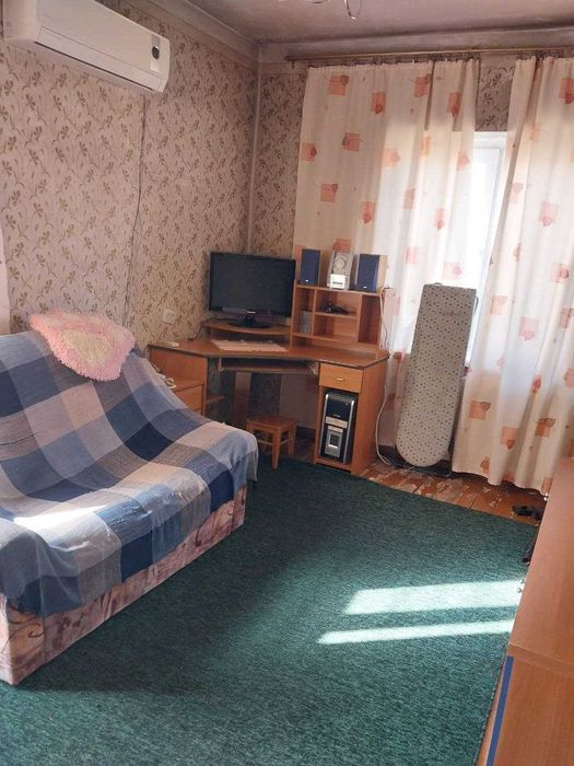 Аренда.  2 к. малогаб 5/5 эт.дома напротив магазина Чимган экобазар