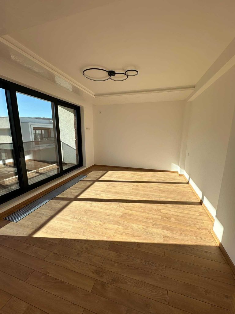 Продава се Къща в с. Марково, Област Пловдив - 280 кв.м за 2143 €/кв.м - Снимка #4