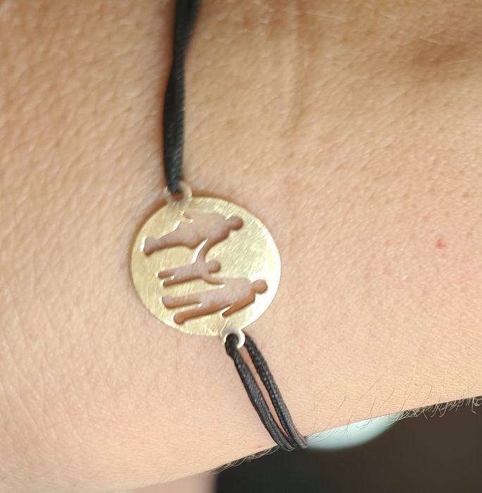 Bratara snur banut aur familie