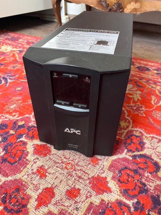 Источник бесперебойного питания APC by Schneider Electric SMC1500I