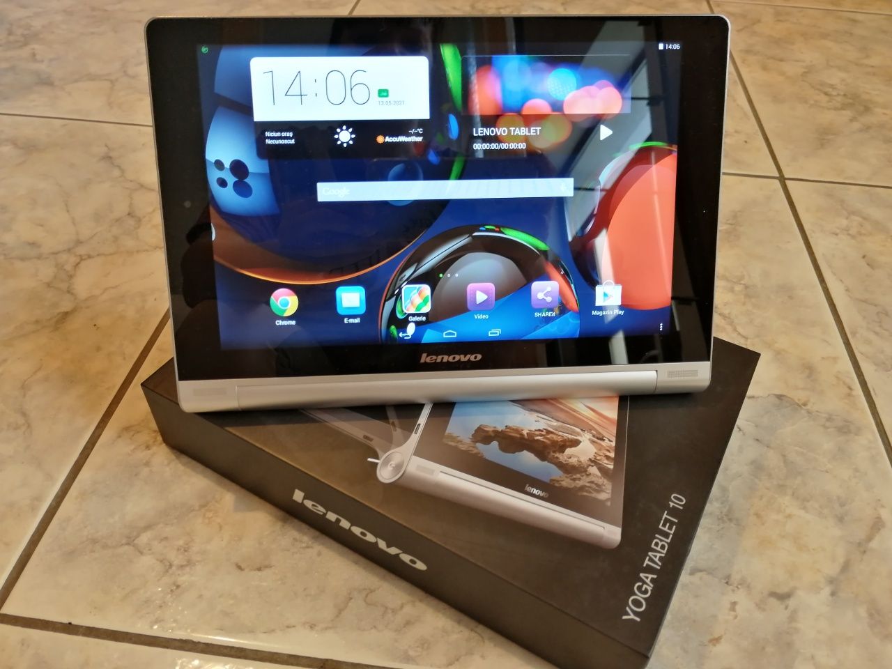 Tabletă Lenovo Yoga B8000-F